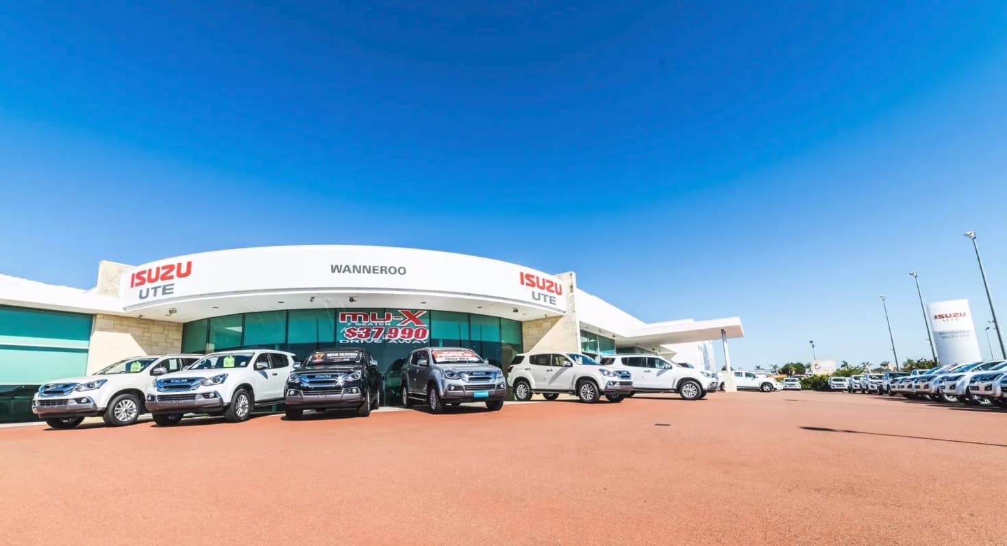 Isuzu UTE outside